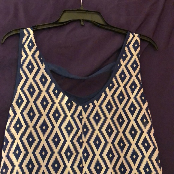 Tank Top 💙💙 - Picture 2 of 2